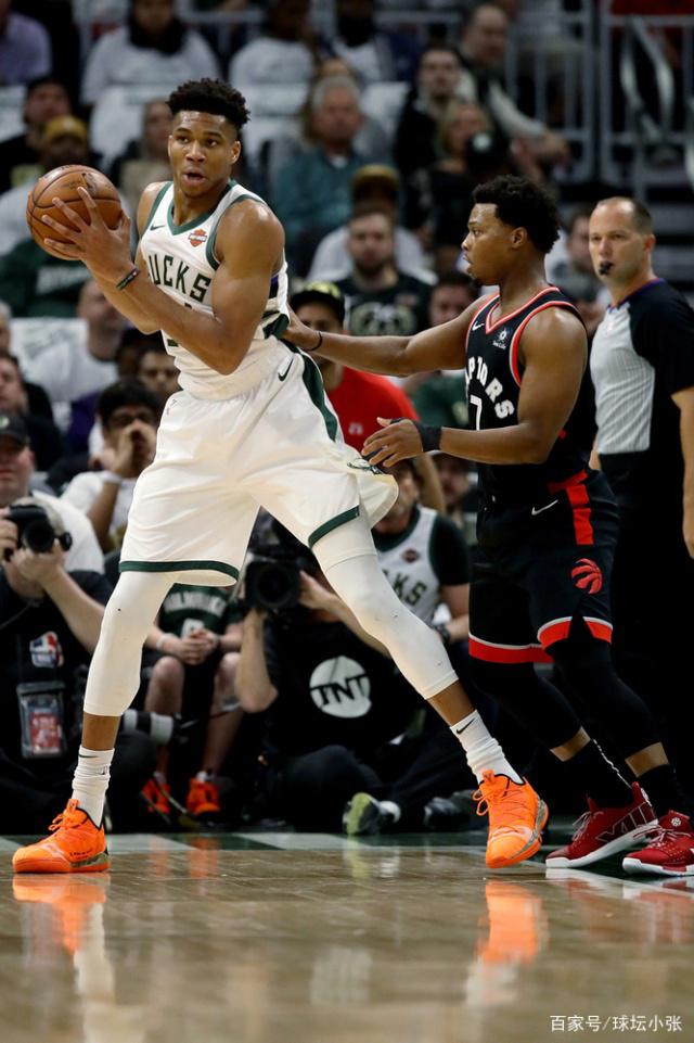 雄鹿翻盘深圳队，陶汉林带队取胜