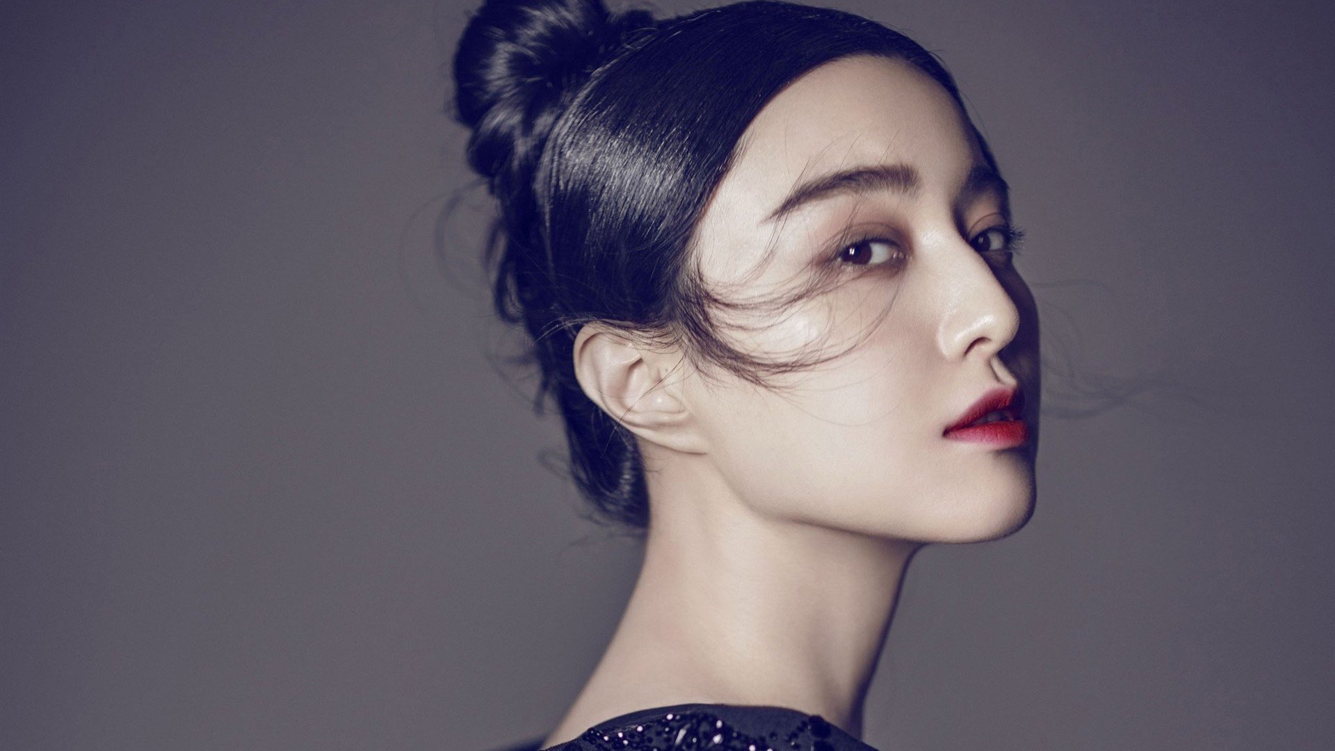 双线叙事，森林狼的团队风暴与詹姆斯的个人神迹—接管比赛的两极艺术