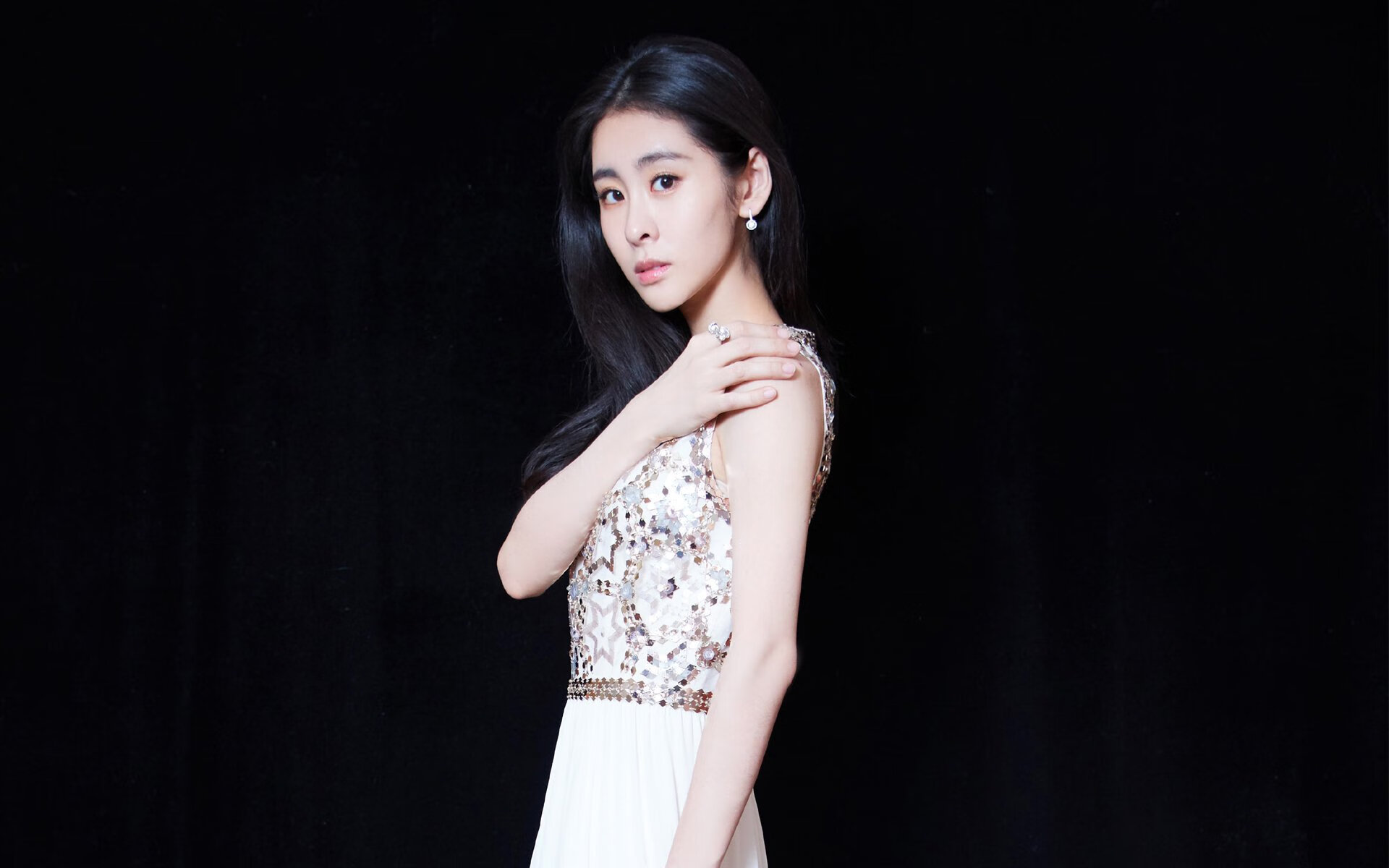 米切尔末节23分上演费城时刻，76人逆转灰熊诠释冠军韧性