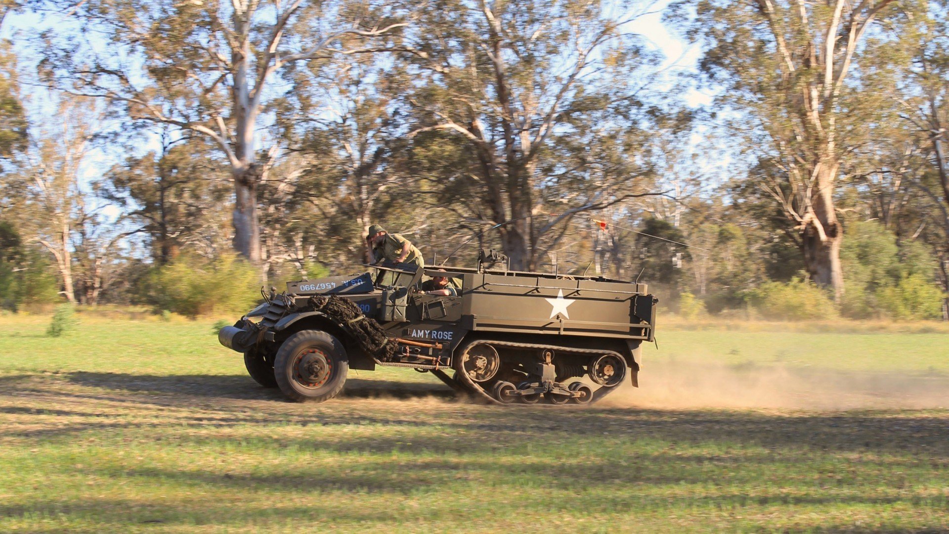 壁垒，巴斯托尼在圣西罗的沉默证明，与曼联踏平克罗地亚的喧嚣回响